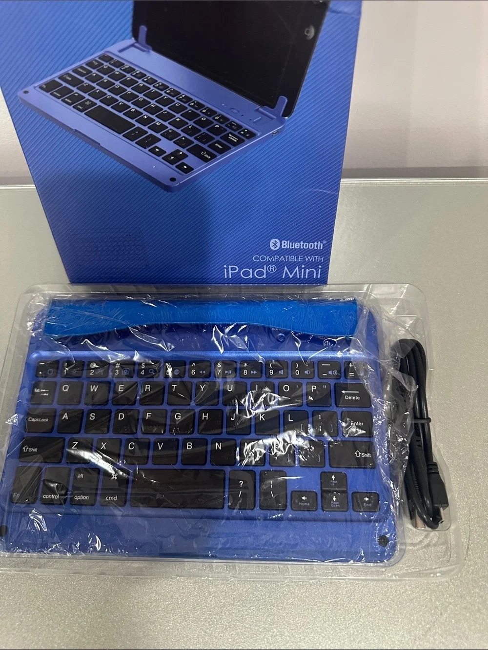 Hype Aluminum Bluetooth Keyboard Case & Stand - Blue